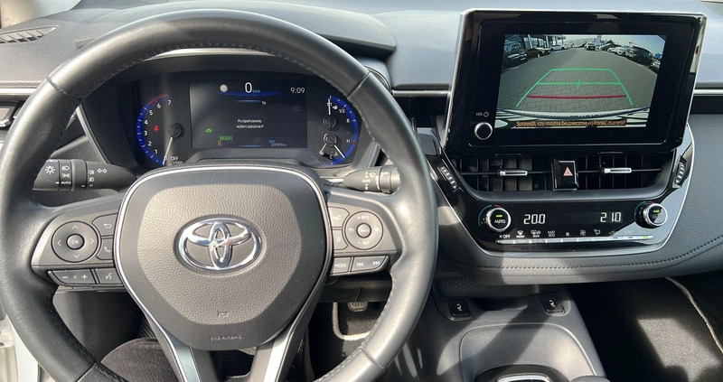Toyota Corolla cena 105900 przebieg: 24582, rok produkcji 2022 z Cedynia małe 379